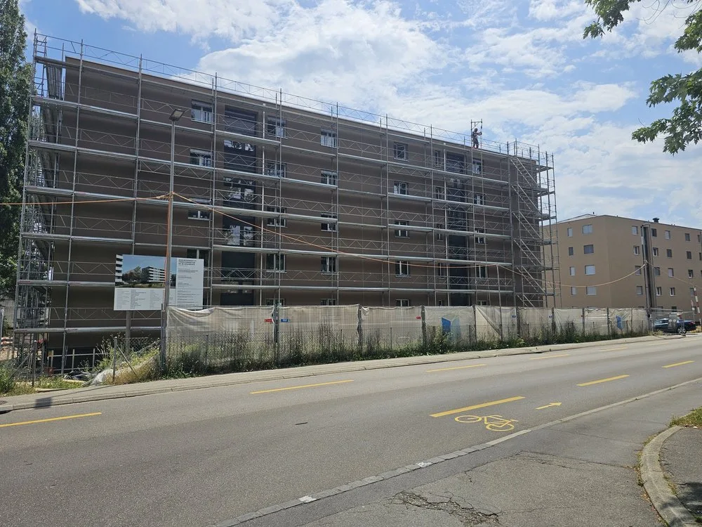 Rénovation de façade isolation périphérique en laine de roche et finition crépi sur deux immeubles résidentiels à Morges (VD)